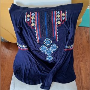 Brand new still in bag. Women’s Boston Proper size small. Mirror flare shirt.